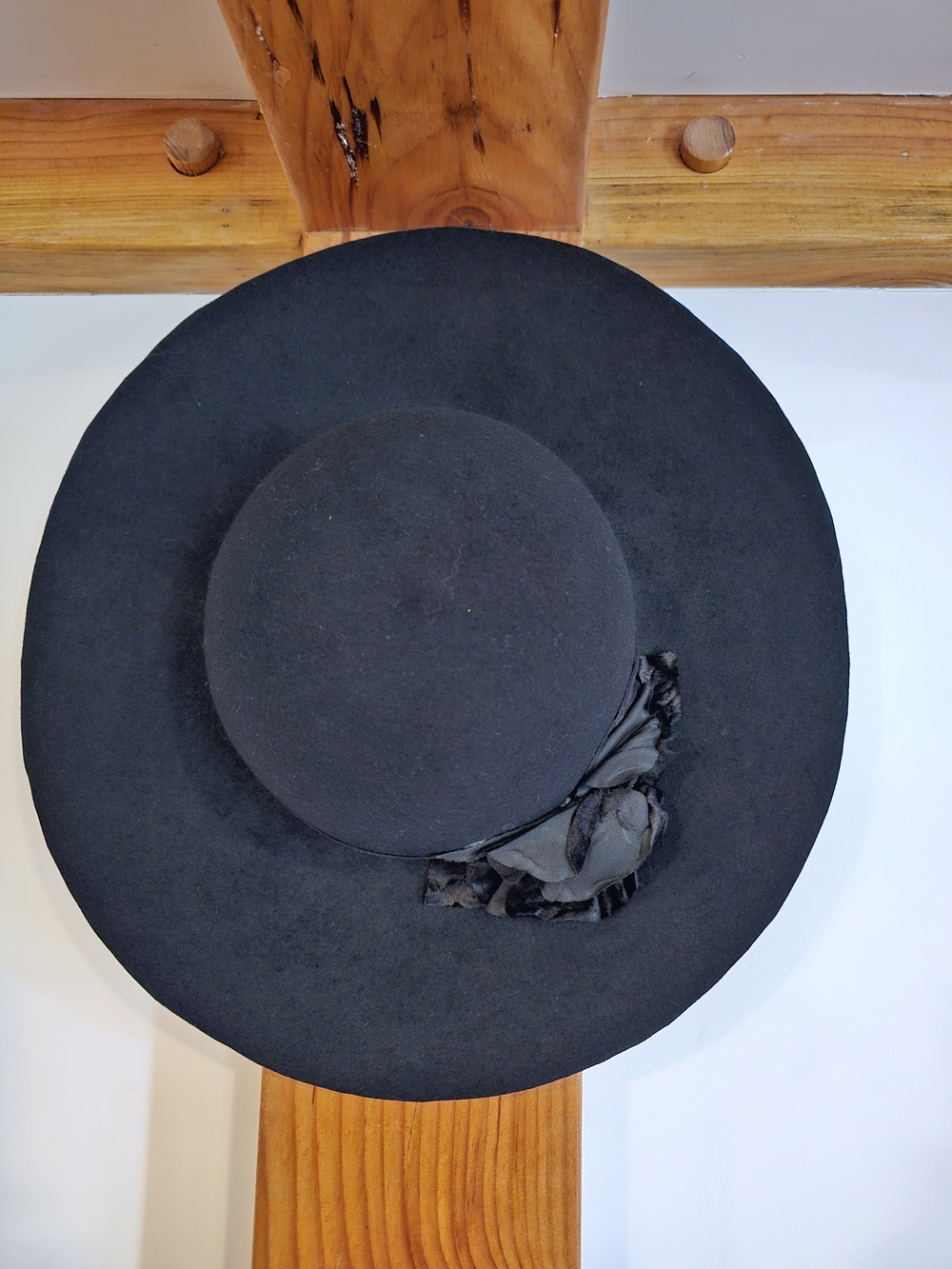 Liz Claiborne Black Floppy Wide Brim Wool Hat